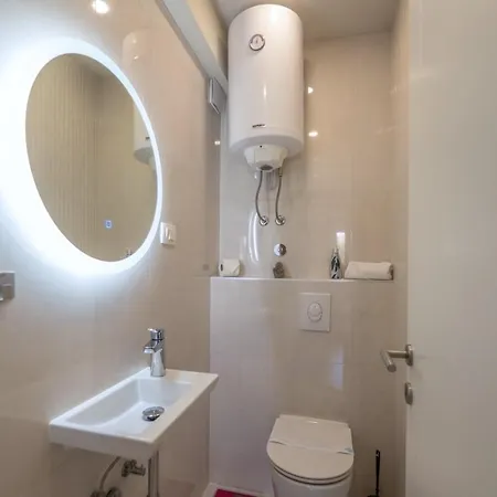 Sofia アパート *